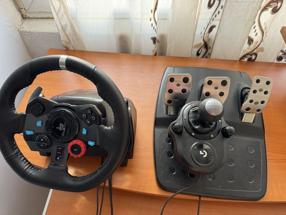Volan logitech g29 cu schimbator