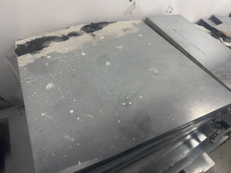 Продам б/у фальш пол Mero. 140кв м