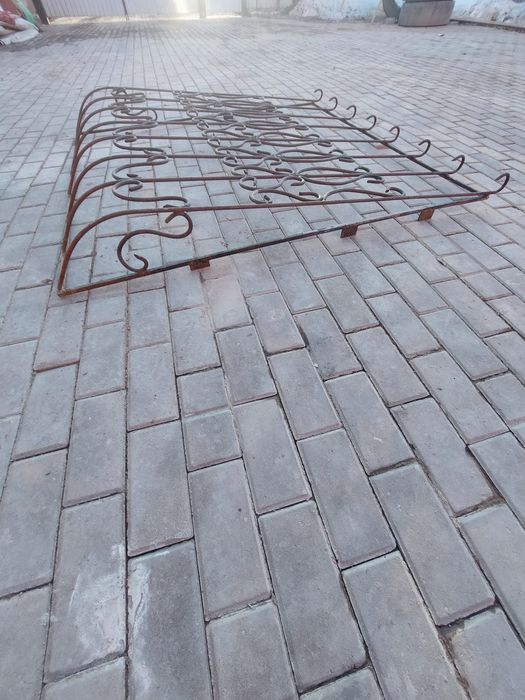 Решётка на окна б/у