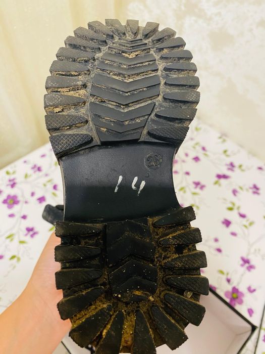 Продам кроксы и сандали детские