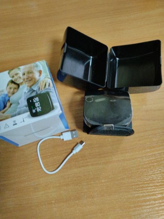 Продам тонометр на запячтье