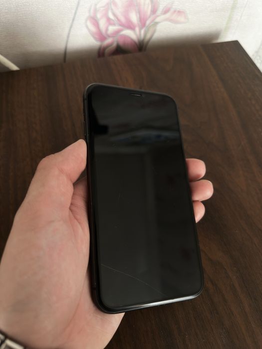 Продам iphone 11