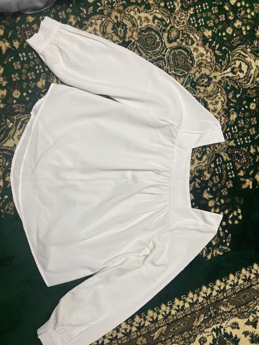 Кофта белая легкая