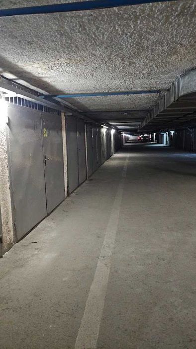 Гараж на горно ниво бул. М. Луиза до хотел Хилтън