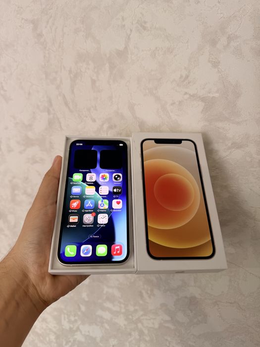 Айфон 12/128 В Хорошем состоянии