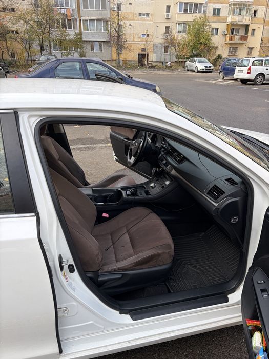 Lexus CT 200h de vanzare