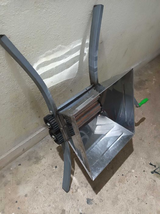 Set ustensile pentru fabricare si depozitare vin