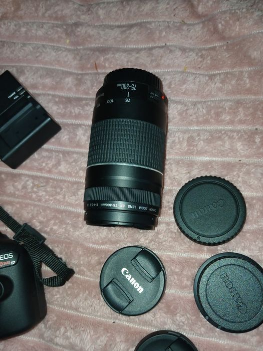 Canon EOS 2000D ,EOS REBEL T7