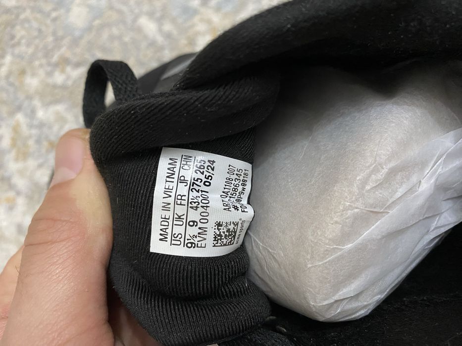 Продам Термо кроссовки Adidas