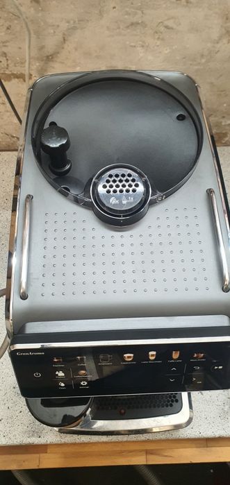Продава се! Напълно автоматична кафемашина Saeco GranAroma