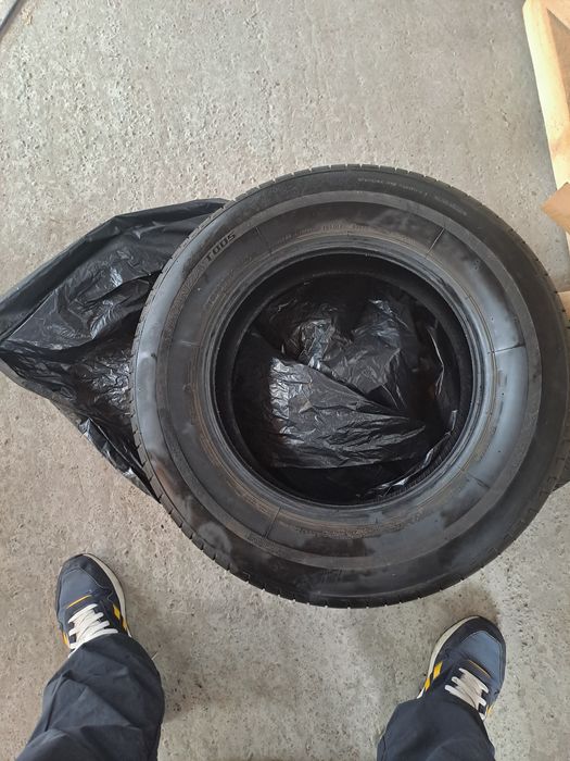 Cauciugur Bridgestone 215/65R16  H89