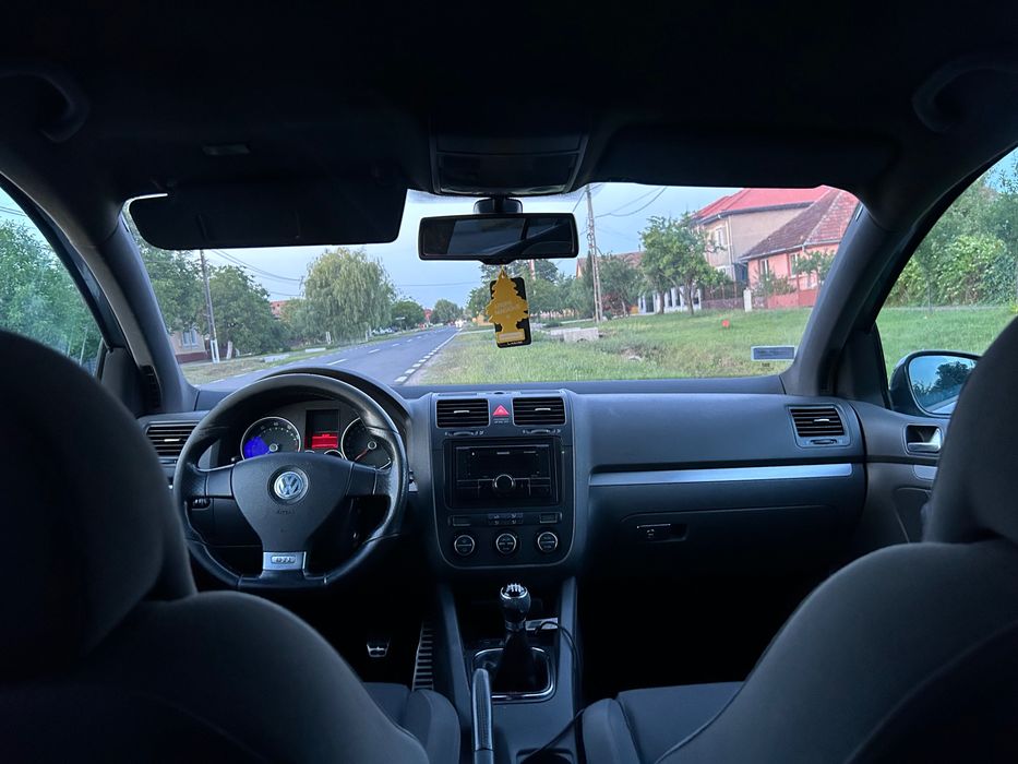 Spre vanzare golf 5 gti