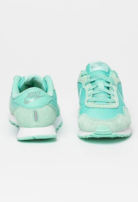 Маратонки Nike, 35. 5 номер