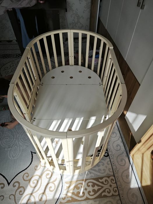 Продам детскую кроватку