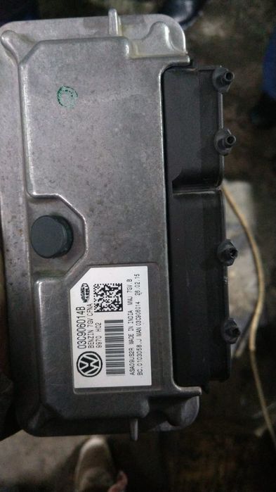 ЭБУ (блок) фолцвагена поло