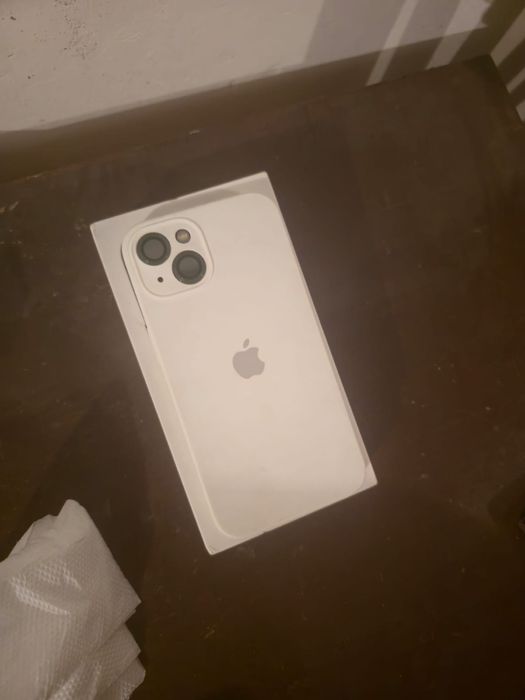 Продам айфон 13 87 акб