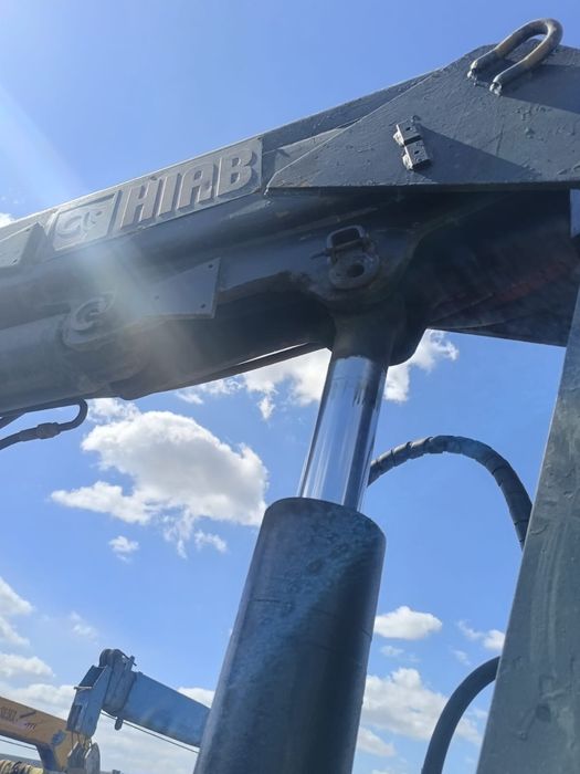 продам КМУ манипулятор HIAB 4t