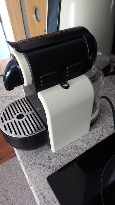 Kафе машини Delonghi с капсули nespreso!!!