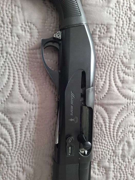 Чз 17 hmr и  Ретай . 12 калибър полу афтомат