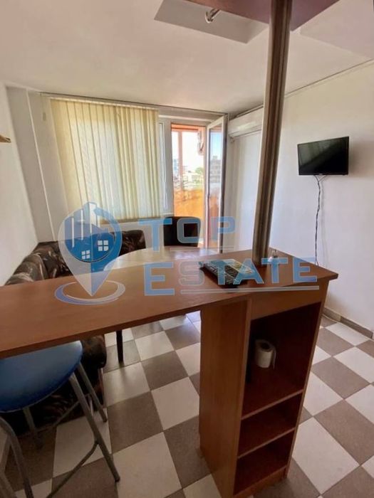 Продава се Двустаен апартамент в Велико Търново, Колю Фичето - 48 кв.м за 1521 €/кв.м - Снимка #2