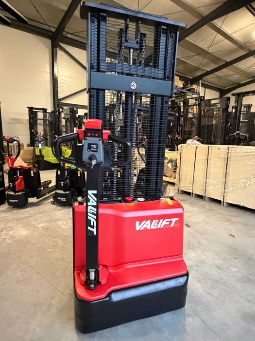 Liza electrica cu catarg Transpaleta electrica 1,5T VALLIFT DIN STOC