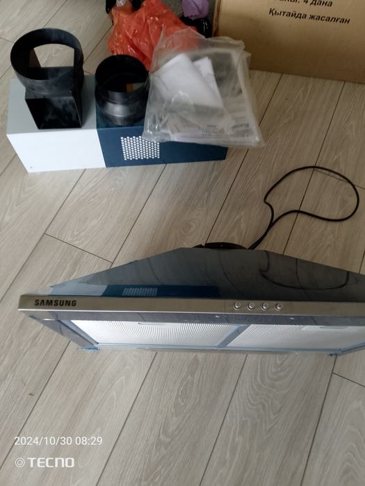 Вытяжка для кухни Samsung
