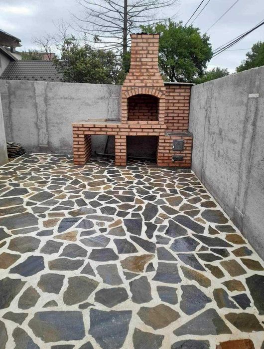 piatra naturala de munte si montaj