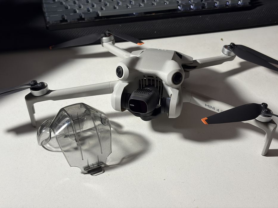 DJI Mini 4 Pro Fly More Combo