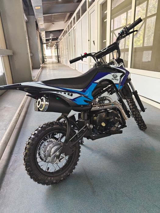 Мотоцикл кроссовый