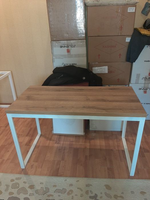 Продам стол для школьника