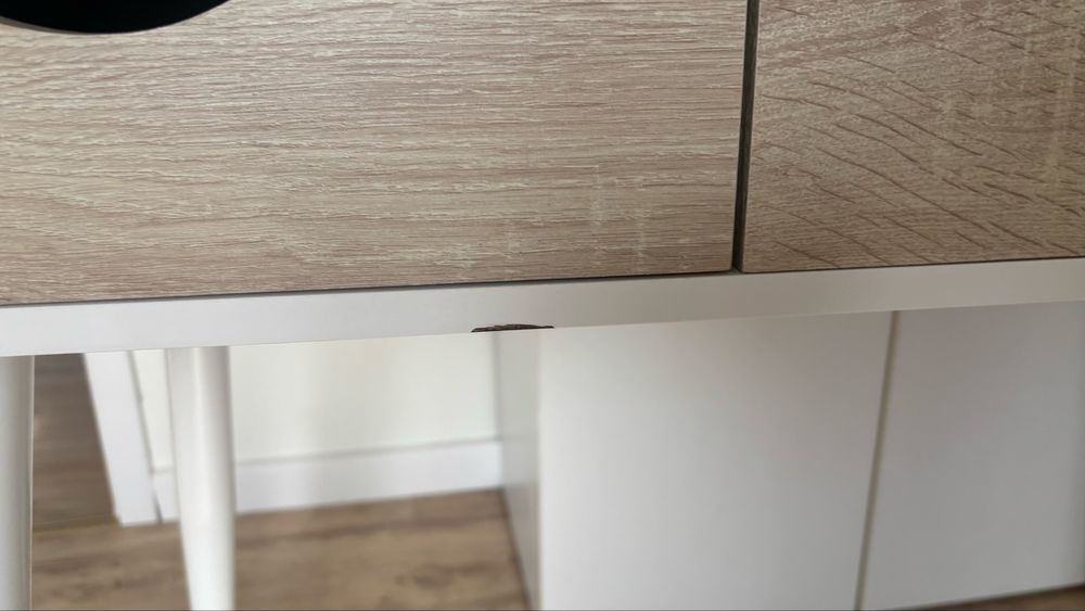 Vand birou cu sertare