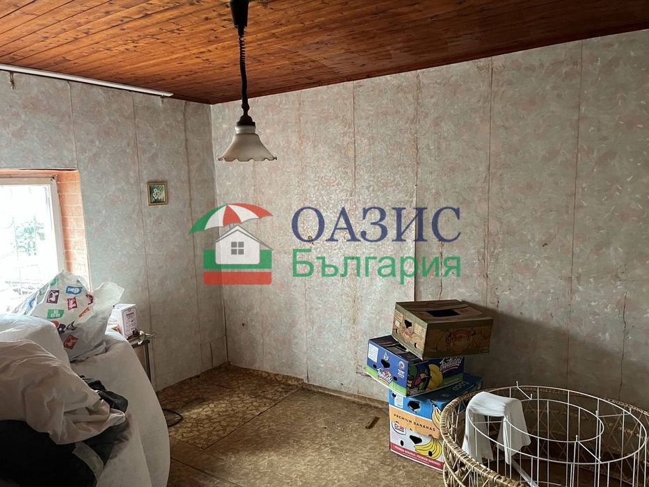 Двуетажна къща в центъра на гр. Свети Влас 245 м2, и двор 1 149 м2,