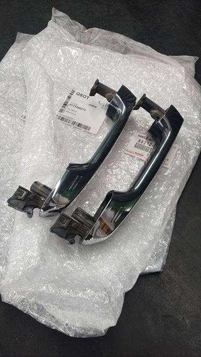 Ручки дверей  land cruiser 200.