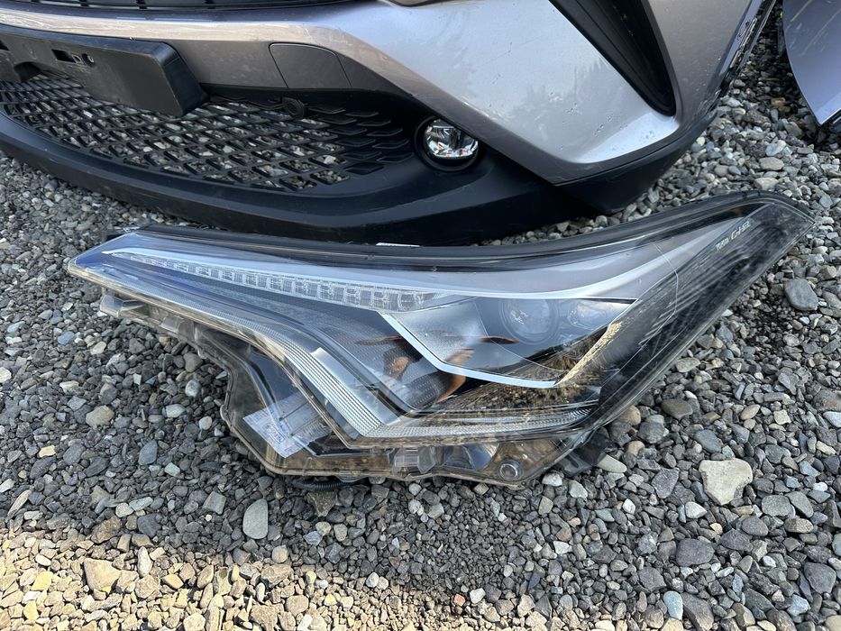 Fata completa Toyota CHR