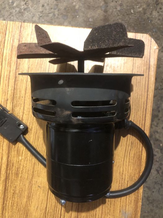 Vand ventilator stare buna de functionare centrala termica pe lemne