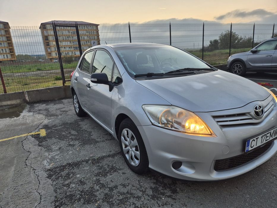 Vand Toyota Auris