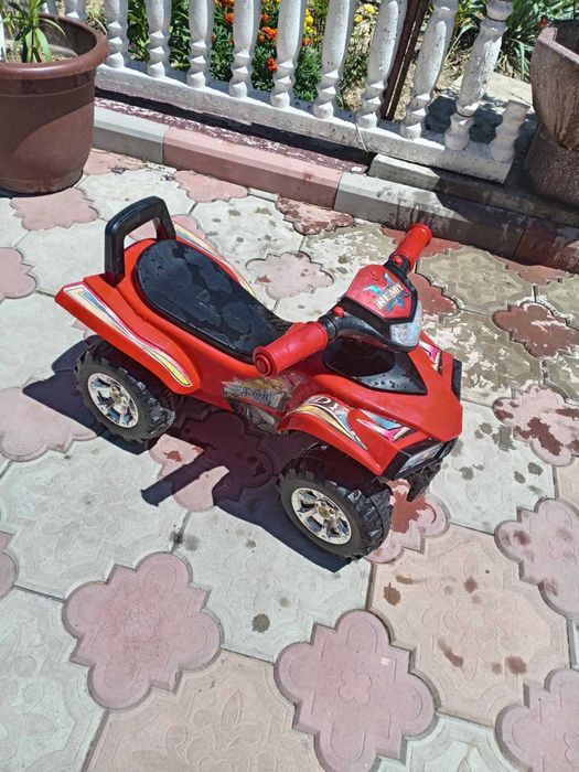 Vând jucării  exterio copii  stare foarte bună ingrijite pret  50-230