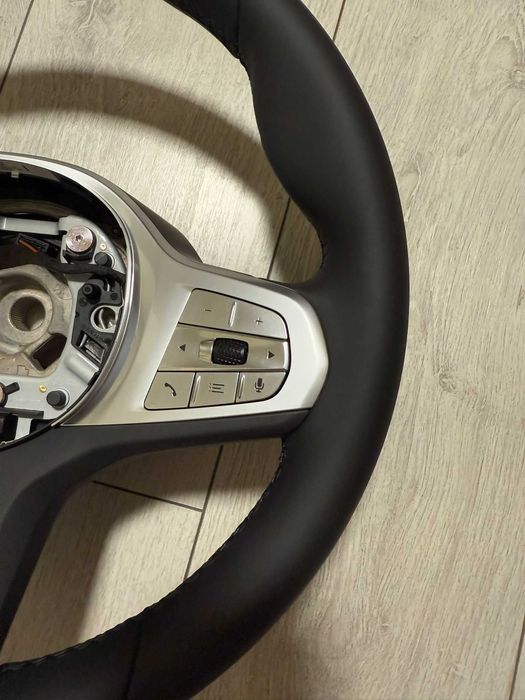 Volan M BMW G30/G31/G32/G01/G02/G11/G12/X5/X6/X7 Facelift Seria 5/6/7