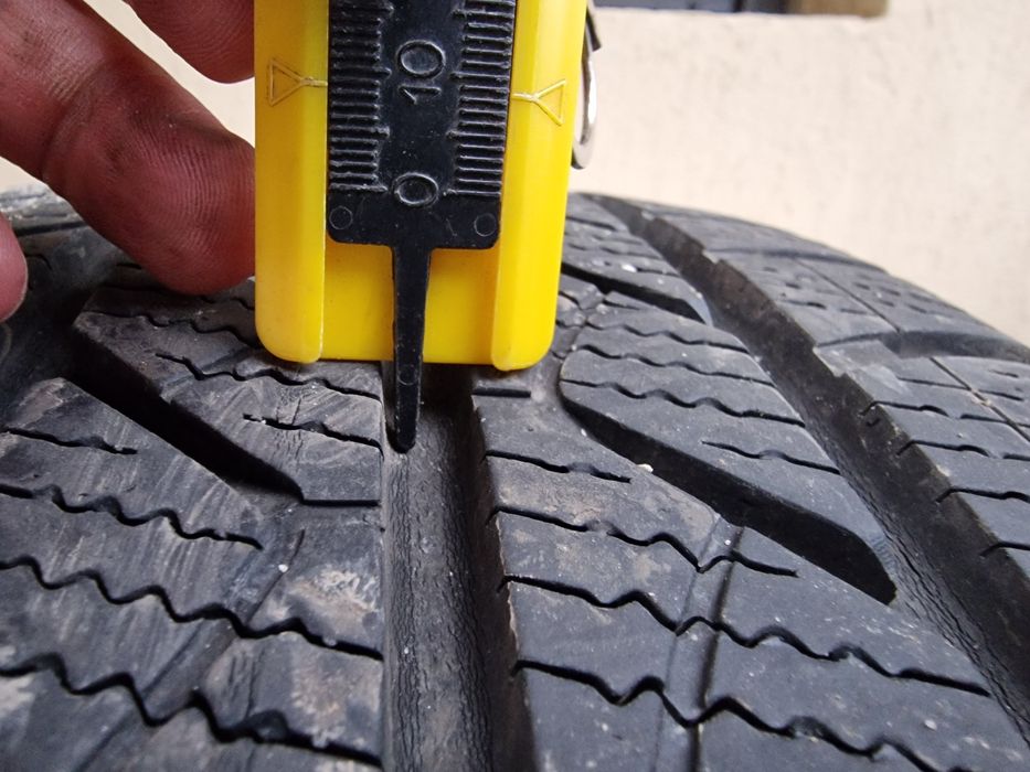 Anvelopă 215/65R16C marca Goodyear, DOT 2021,8 mm