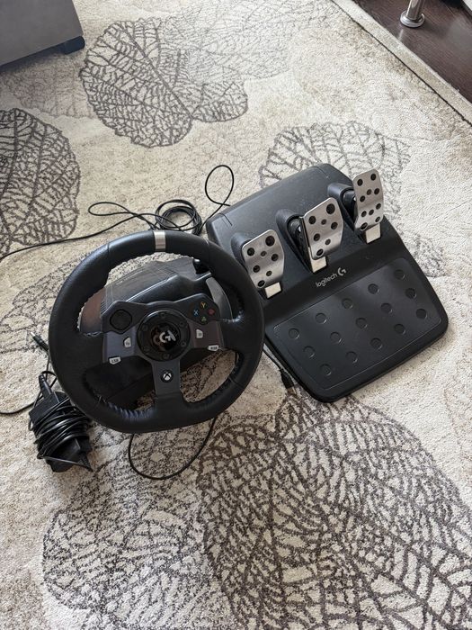 Игровой руль Logitech g920