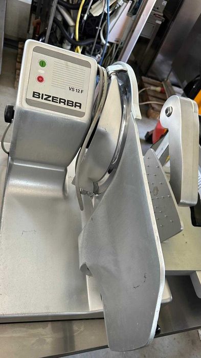 Feliator Bizerba VS 12 F cu plan vertical Drept lama de 330mm premium