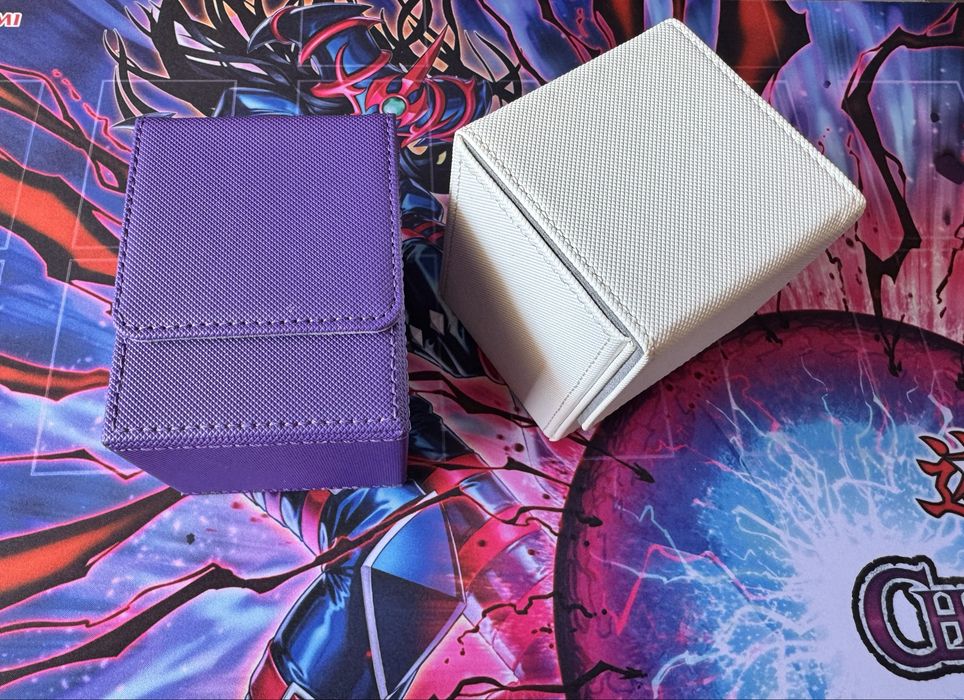 Yugioh deck-ове.