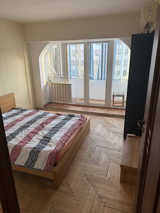 Apartament 4 camere zona Traian de inchiriat