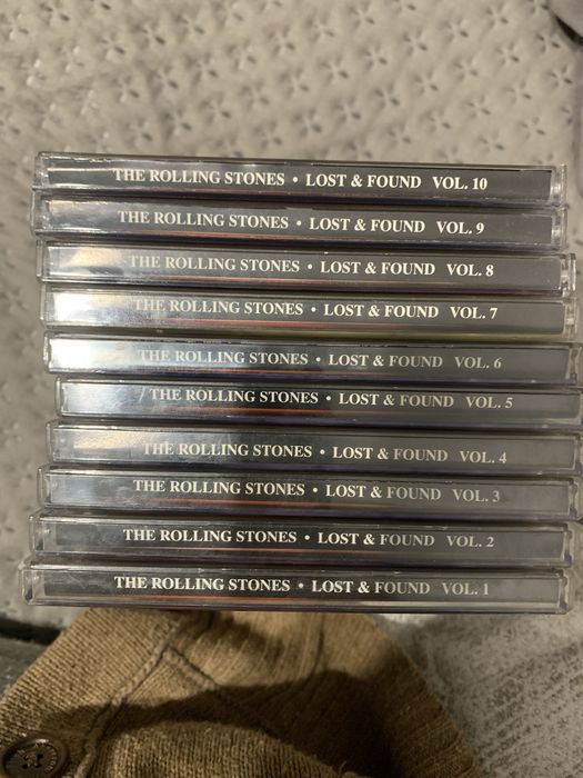 Музыка на CD компакт дисках.
