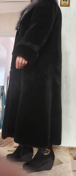 Продам мутоновую шубу