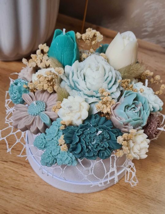 Букет от соеви свещи