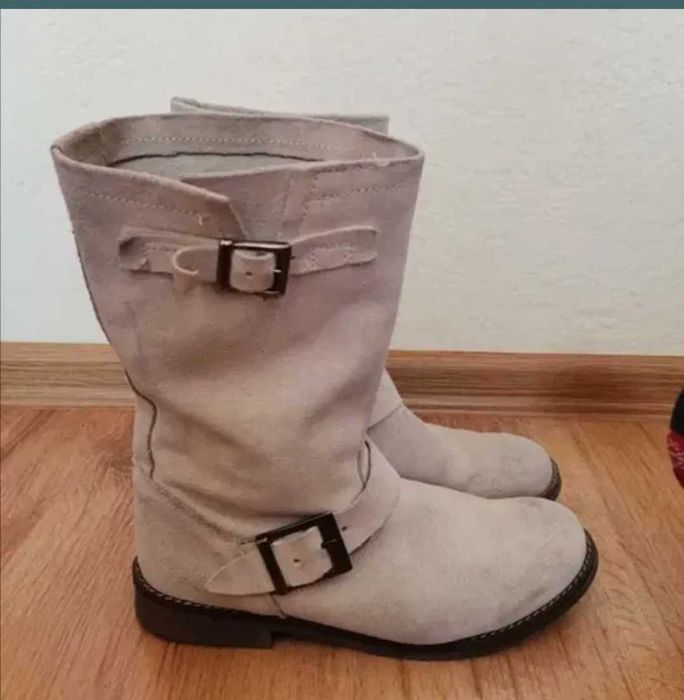 Боти естествен велур