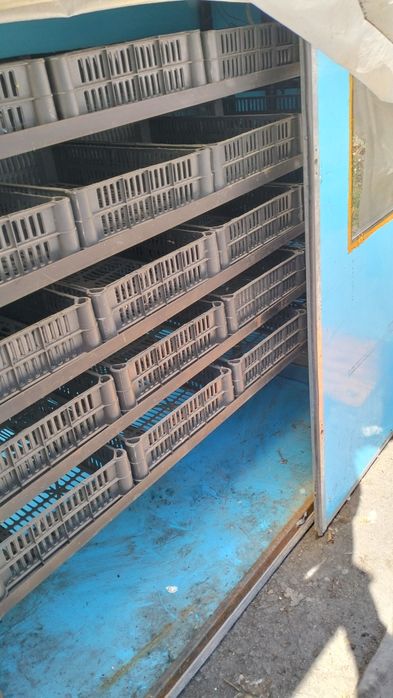 Продам инкубатор автоматически