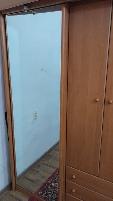 Срочно продам шкаф