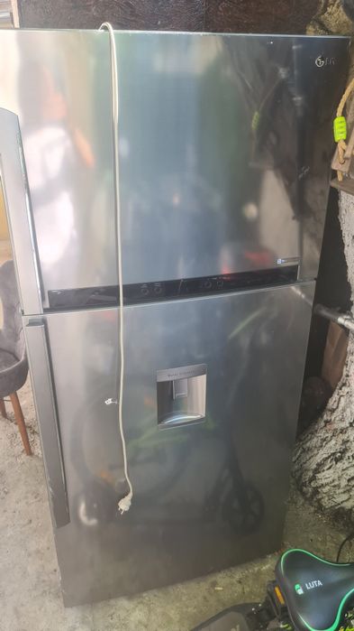 Frigider mare LG  urgent